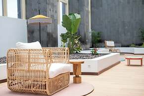 Plus Fariones Suite Hotel