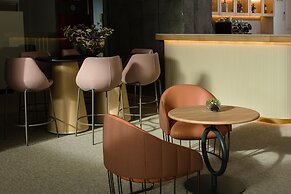 Plus Fariones Suite Hotel