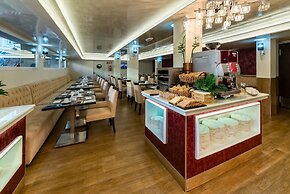 Moon Dreams Torremolinos - Adults Recommended