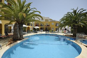 Club Simo Aparthotel