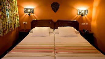 Hotel Abanico Casa Palacio