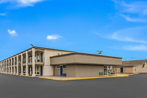 Motel 6 Tupelo, MS - Downtown
