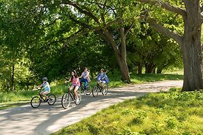 Hyatt Regency Lost Pines Resort and Spa