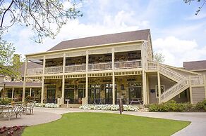 Hyatt Regency Lost Pines Resort and Spa
