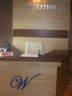 Waverley Hotel