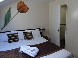 Waverley Hotel