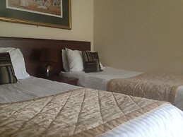 Waverley Hotel