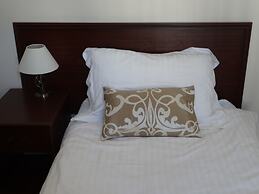 Waverley Hotel