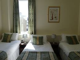 Waverley Hotel
