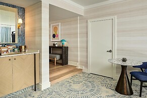 The Highland Dallas, Curio Collection by Hilton