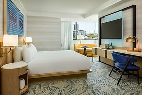 The Highland Dallas, Curio Collection by Hilton