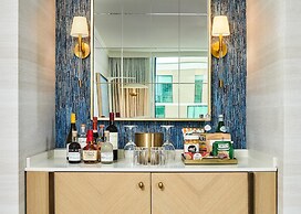 The Highland Dallas, Curio Collection by Hilton