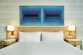 The Highland Dallas, Curio Collection by Hilton