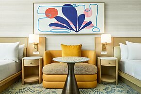 The Highland Dallas, Curio Collection by Hilton