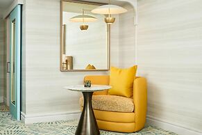 The Highland Dallas, Curio Collection by Hilton