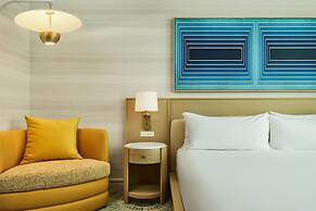 The Highland Dallas, Curio Collection by Hilton