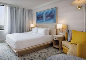 The Highland Dallas, Curio Collection by Hilton