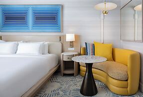 The Highland Dallas, Curio Collection by Hilton