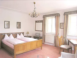 Burg-Hotel Relais du Silence