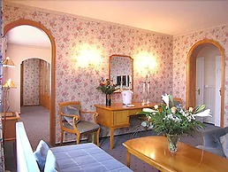 Burg-Hotel Relais du Silence