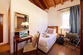 Hotel Venice Resort Airport