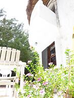 Acamaya Reef Cabanas - Caravan Park