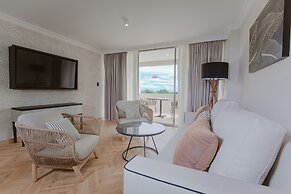 Dominican Fiesta Hotel