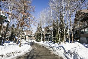 Valhalla Vacations at Whistler