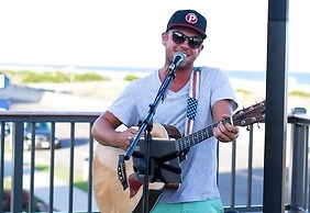 Montreal Beach Resort