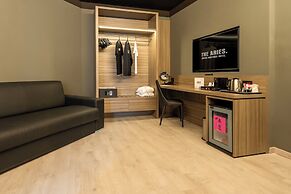 The Aries Hotel