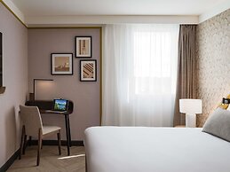Mercure Chartres Est