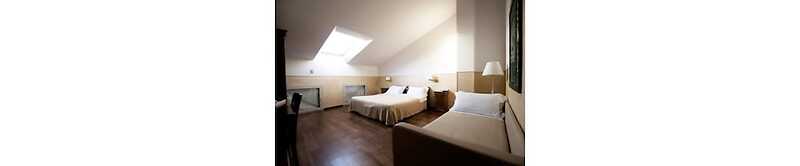 Hotel Diana