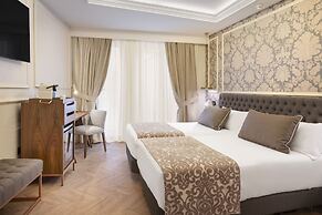 Catalonia Las Cortes Hotel