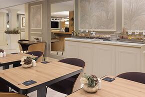 Catalonia Las Cortes Hotel