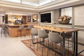 Catalonia Las Cortes Hotel