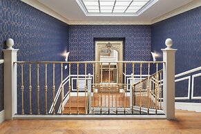 Catalonia Las Cortes Hotel