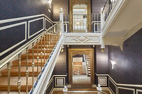 Catalonia Las Cortes Hotel