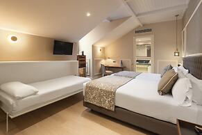 Catalonia Las Cortes Hotel