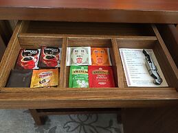 Lan Kwai Fong Hotel @ Kau U Fong