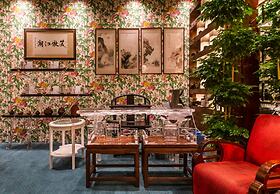 Lan Kwai Fong Hotel @ Kau U Fong