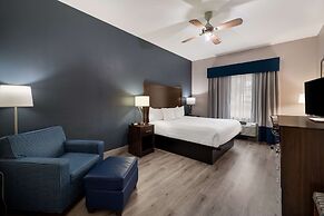 Best Western Plus Lake Dallas Inn & Suites