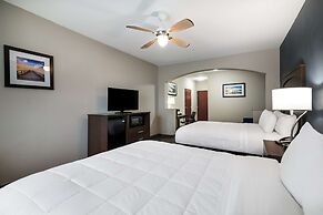 Best Western Plus Lake Dallas Inn & Suites