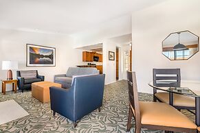 Riviera Oaks Resort