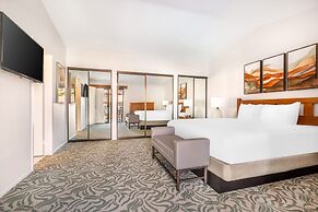 Riviera Oaks Resort