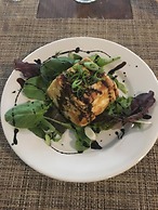 The Upper Pass Lodge at Magic Mountain