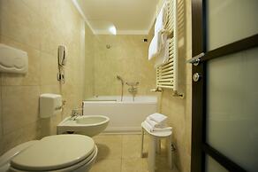 Best Western Crystal Palace Hotel