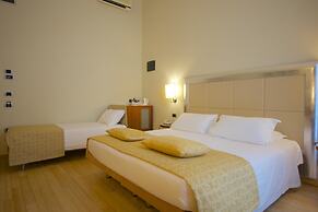 Best Western Crystal Palace Hotel