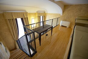 Best Western Crystal Palace Hotel