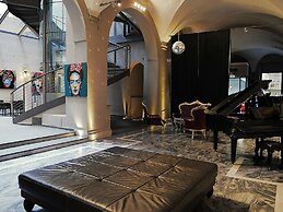 Borghese Palace Art Hotel