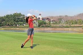Springfield Village Golf & Spa